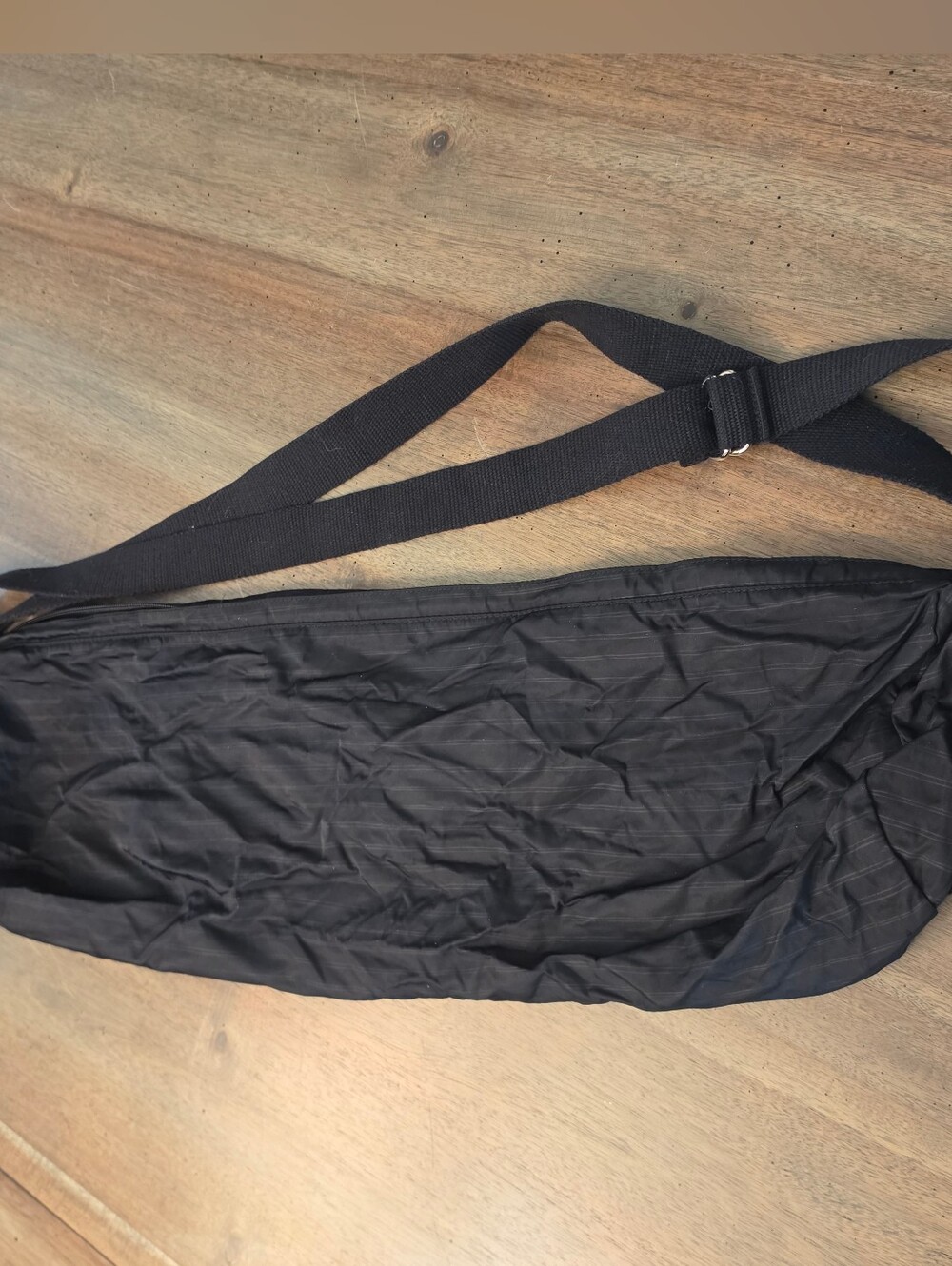 3/20.00. Lululemon Yoga Mat Bag